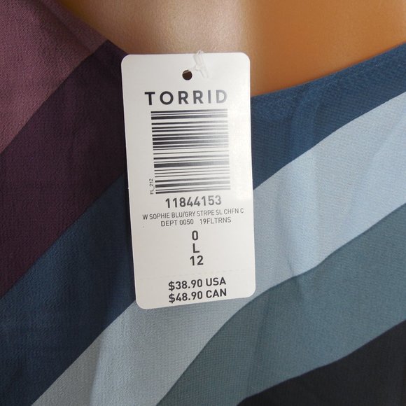 TORRID Top 1X Summer Blouse NWT $39 X-Neck - Picture 2 of 9